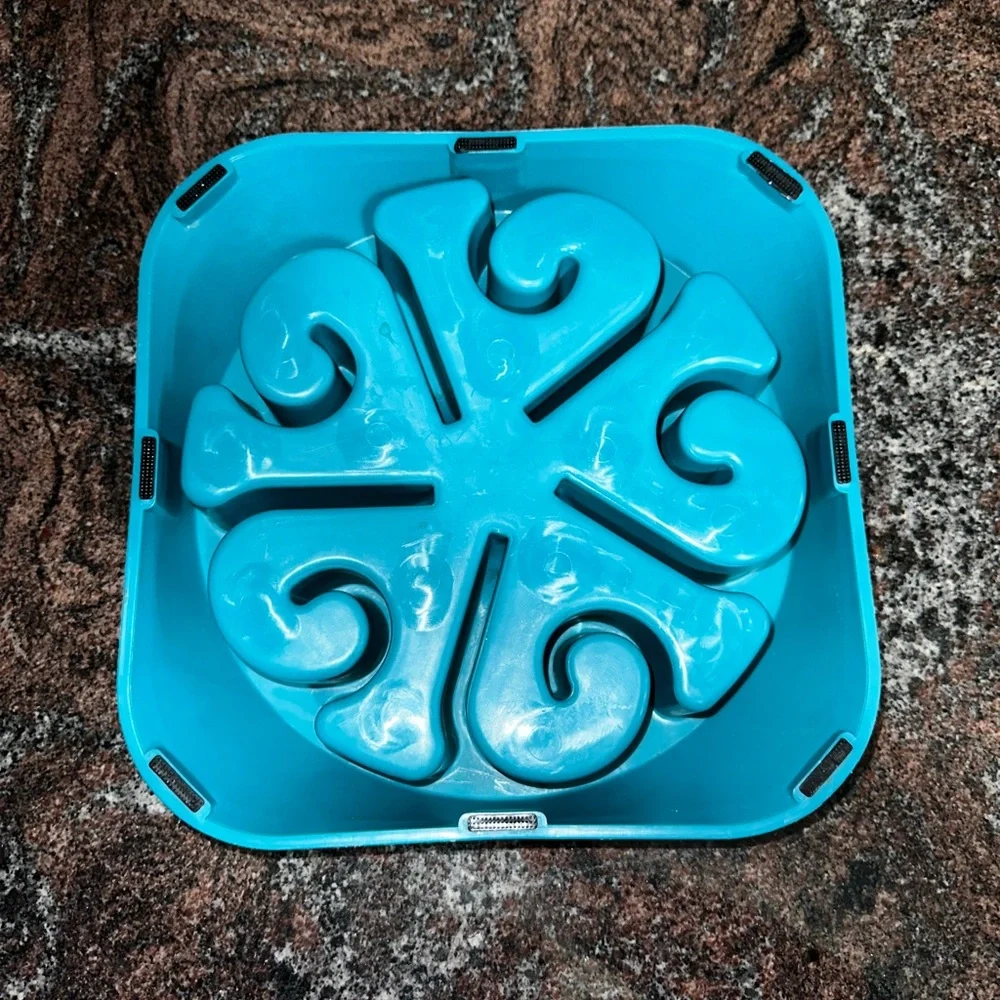Pet slow feeder bowl- blue